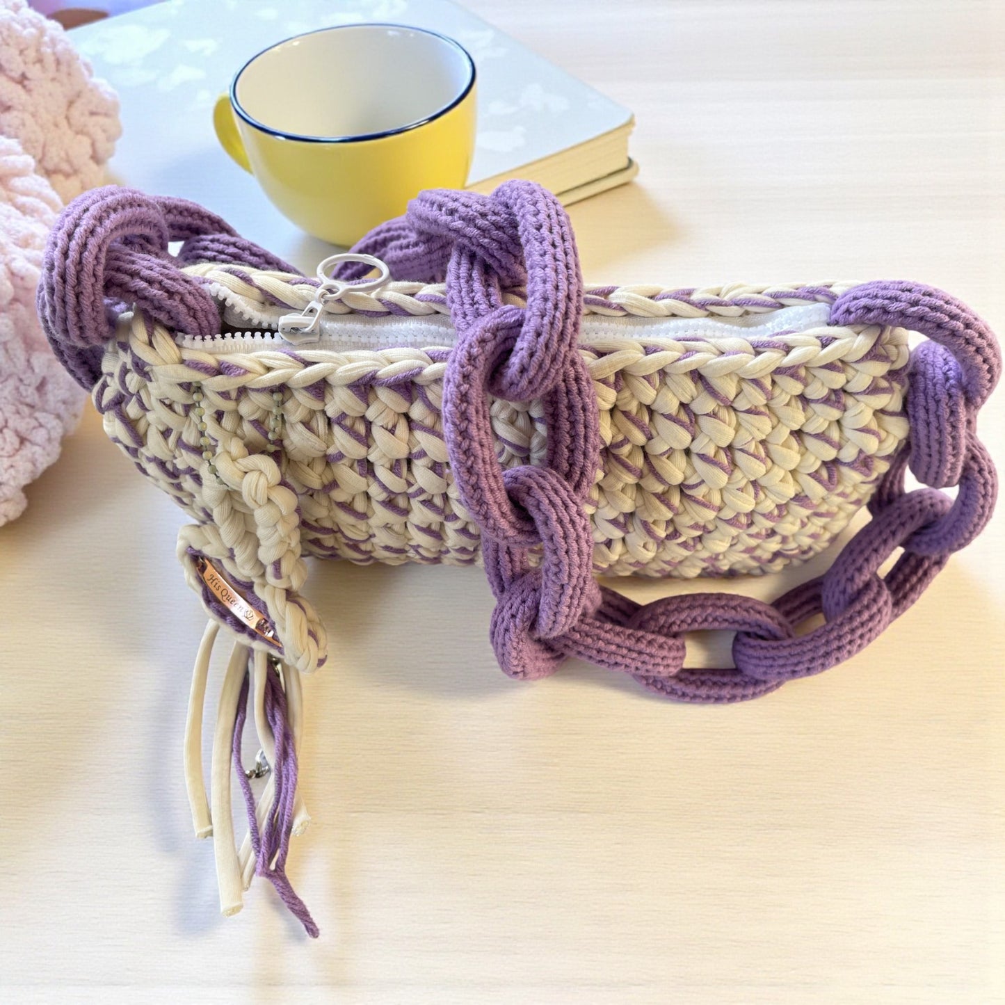 Handmade Crochet Chain Shoulder Bag – Modern Trendy Style with Secure Zipper Closure