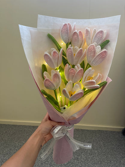 Handmade Crochet Tulip Bouquet – Soft Pink, Elegant & Light-Up