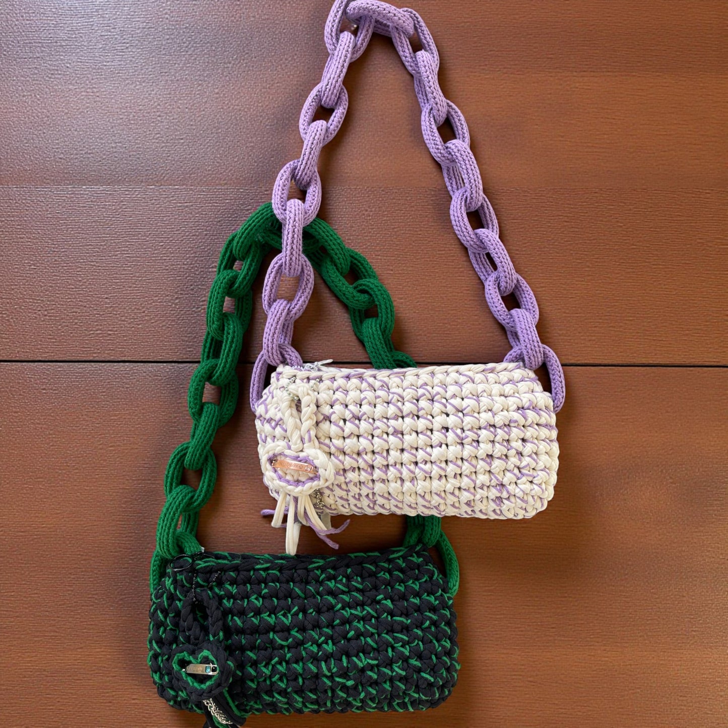 Handmade Crochet Chain Shoulder Bag – Modern Trendy Style with Secure Zipper Closure